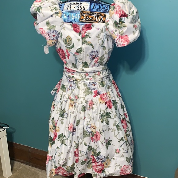 BRAND NEW Floral Dress sz 11/12 - Picture 2 of 6